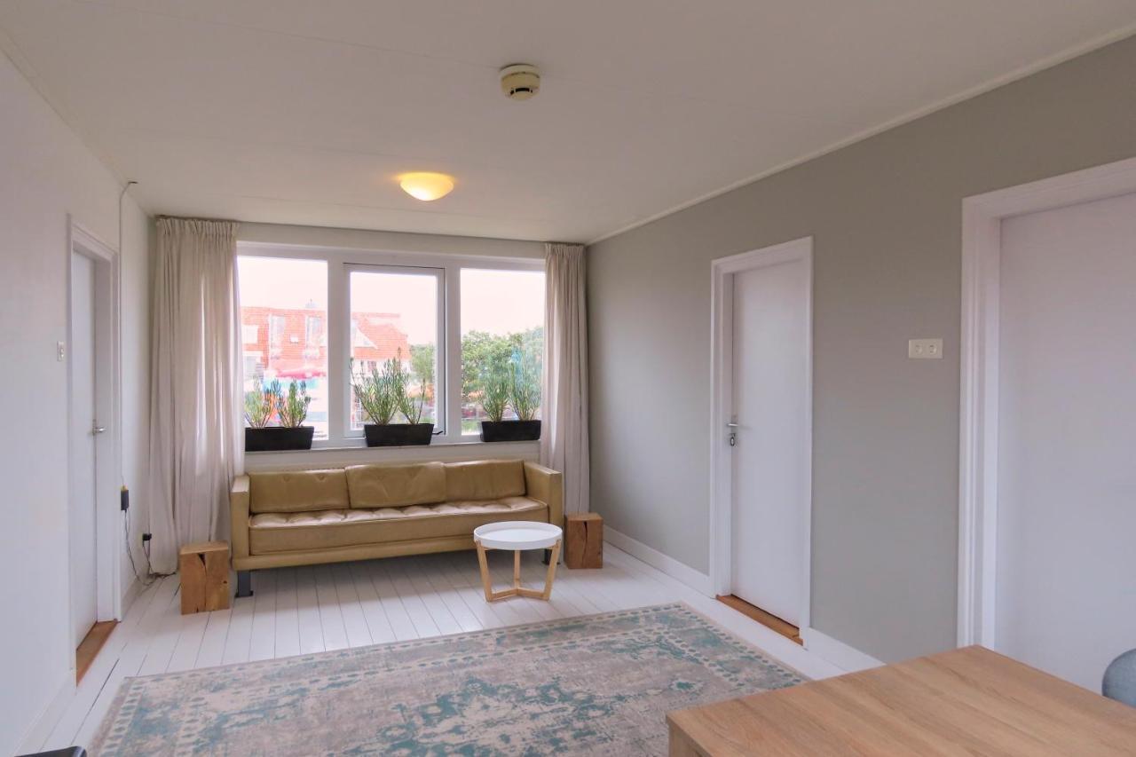 دي كوخ Bed And Breakfast Het Bureau Texel المظهر الخارجي الصورة