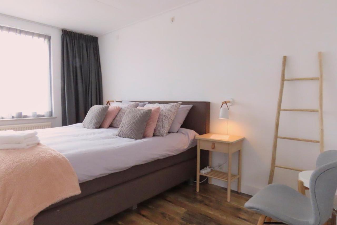 دي كوخ Bed And Breakfast Het Bureau Texel المظهر الخارجي الصورة